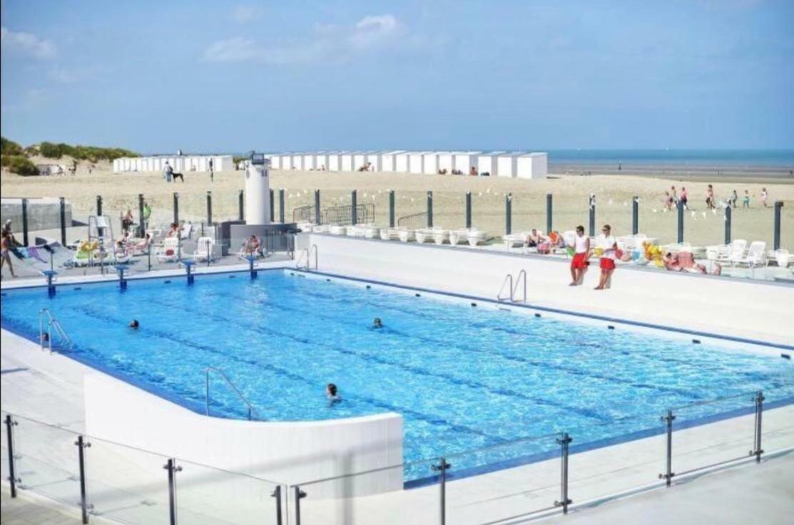 Zeezicht Oostduinkerke - Residentie Golfslag Appartement Buitenkant foto